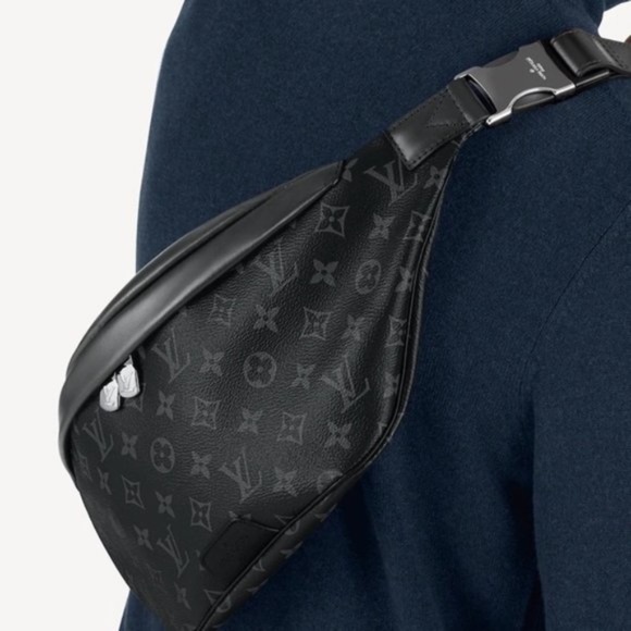 LOUIS VUITTON Monogram Discovery Bum Bag Includes COA - Picture 1 of 13